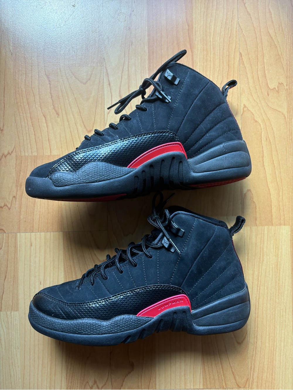 Air Jordan 12 Retro "Bloodline"
Men's Shoes  7Y
